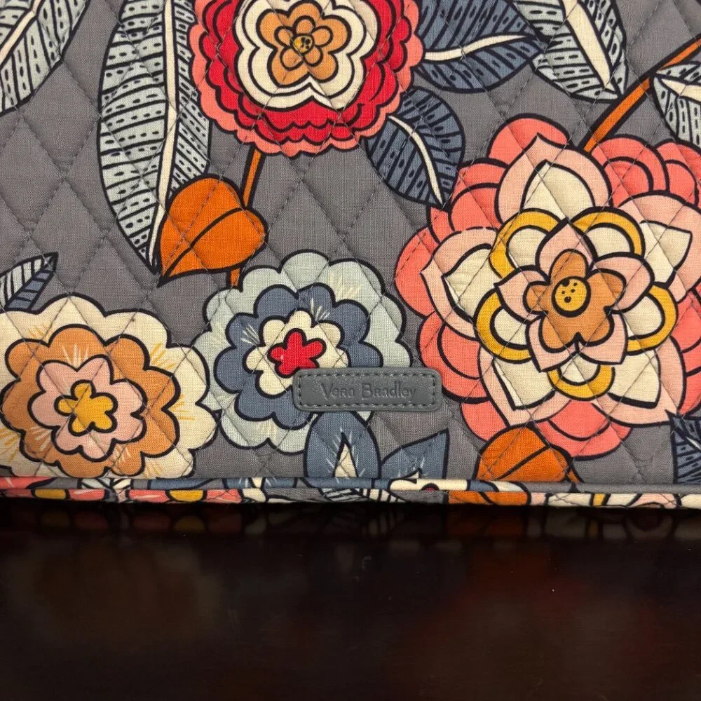 Vera Bradley Tropical Evening Gray Floral Quilted Laptop Tablet Sleeve